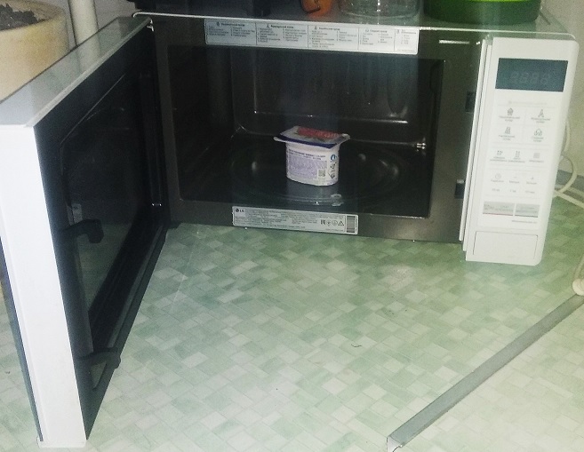 Can You Microwave Yogurt? Can You Microwave?